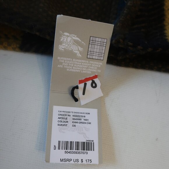 NWT Womens Burberry London Khaki Green Merino Wool Cashmere Plaid Neck Warmer OS - Picture 9 of 9